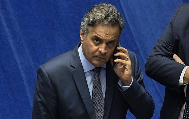 PSDB vai escolher novo presidente após afastamento de Aécio