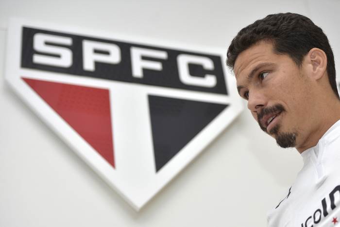 Hernanes é apresentado no São Paulo