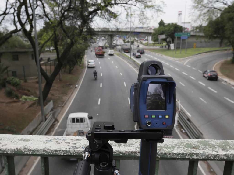 Justiça homologa acordo para instalação de 1.140 radares em rodovias federais