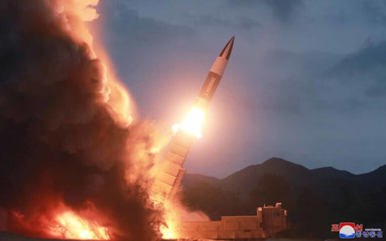 Coreia do Norte dispara projéteis após propor retomar negociações com os EUA
