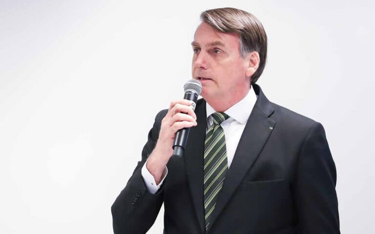 Bolsonaro veta notificação de casos de suspeita de violência contra a mulher