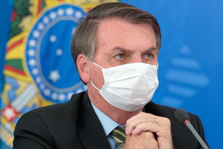 Datafolha: 54% rejeitam como Bolsonaro combate pandemia, na pior marca até agora